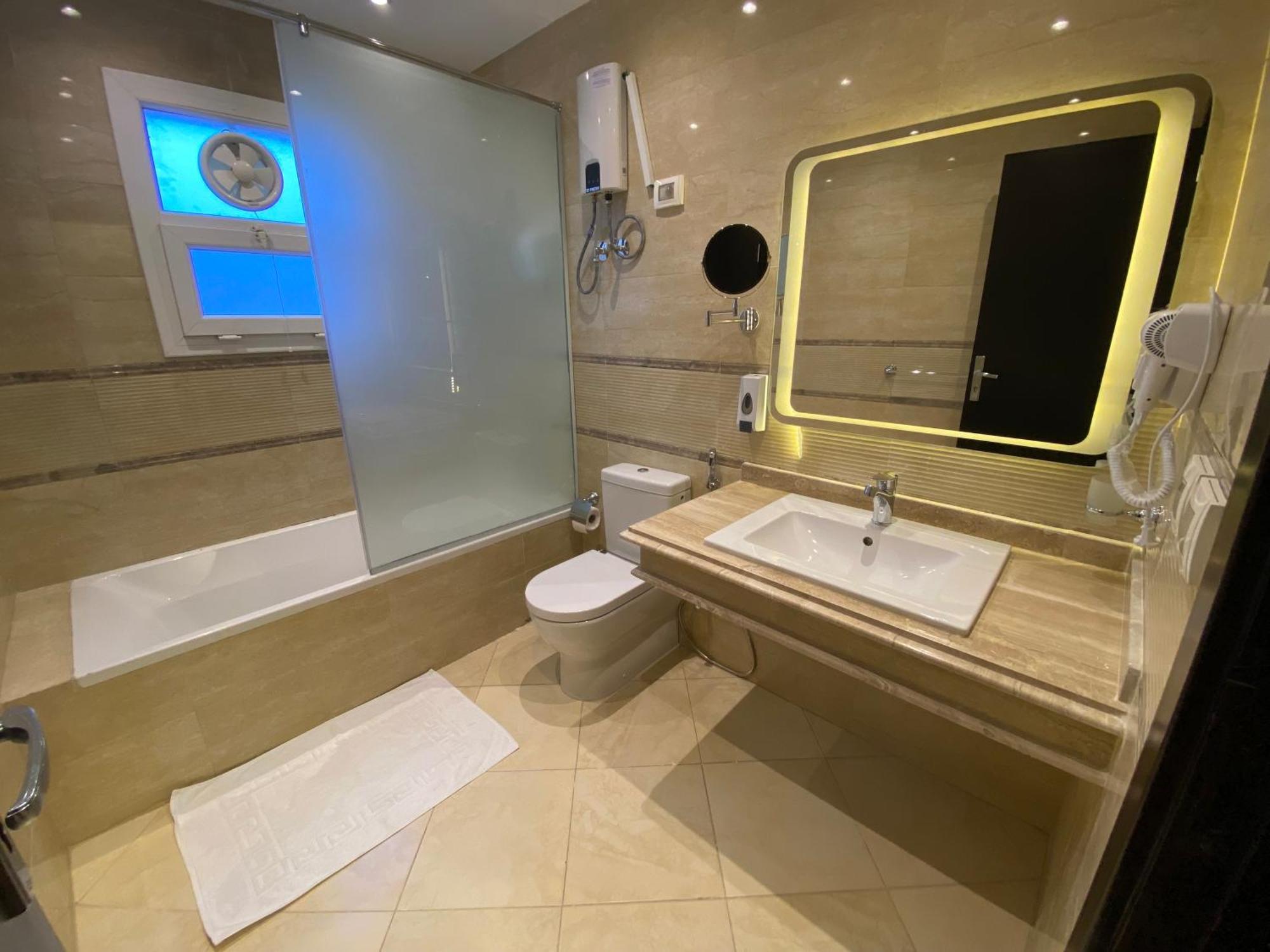 Apartment عائلية بجانب المطار اوشن بلو